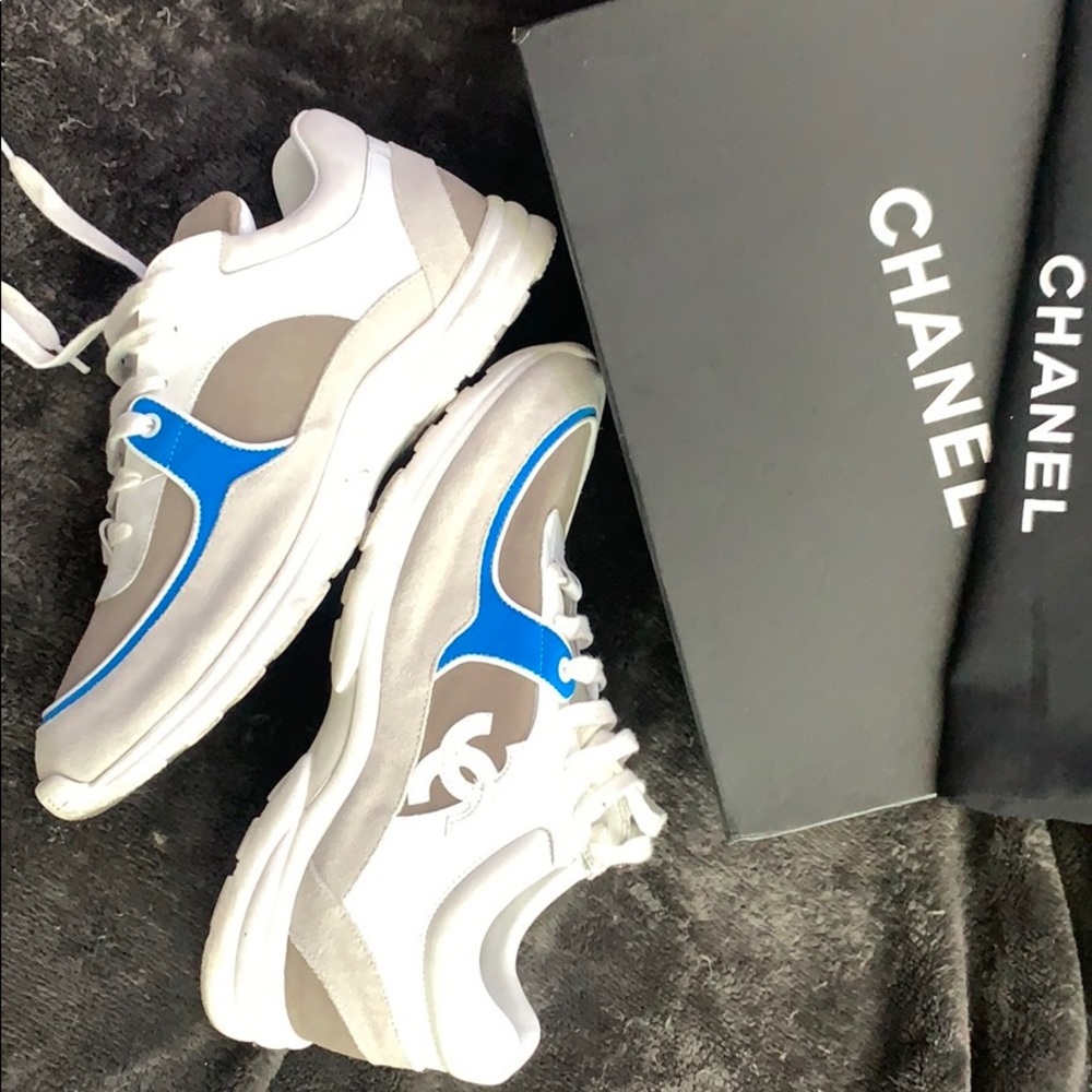 Chanel sneakers - Picture 2 of 5